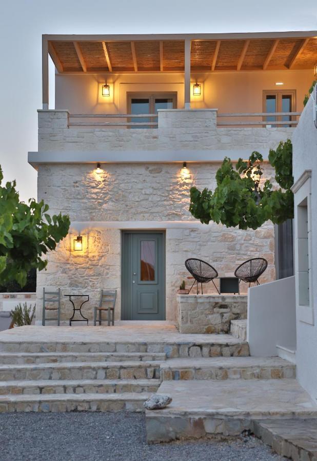 Amvikas Suites-Sitia Buitenkant foto