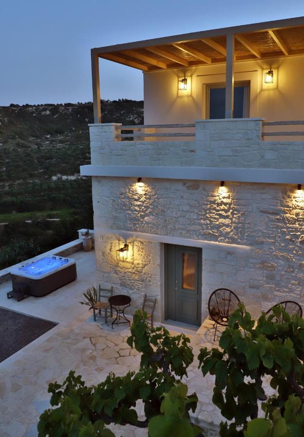 Amvikas Suites-Sitia Buitenkant foto
