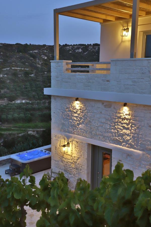 Amvikas Suites-Sitia Buitenkant foto