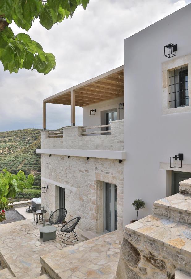 Amvikas Suites-Sitia Buitenkant foto