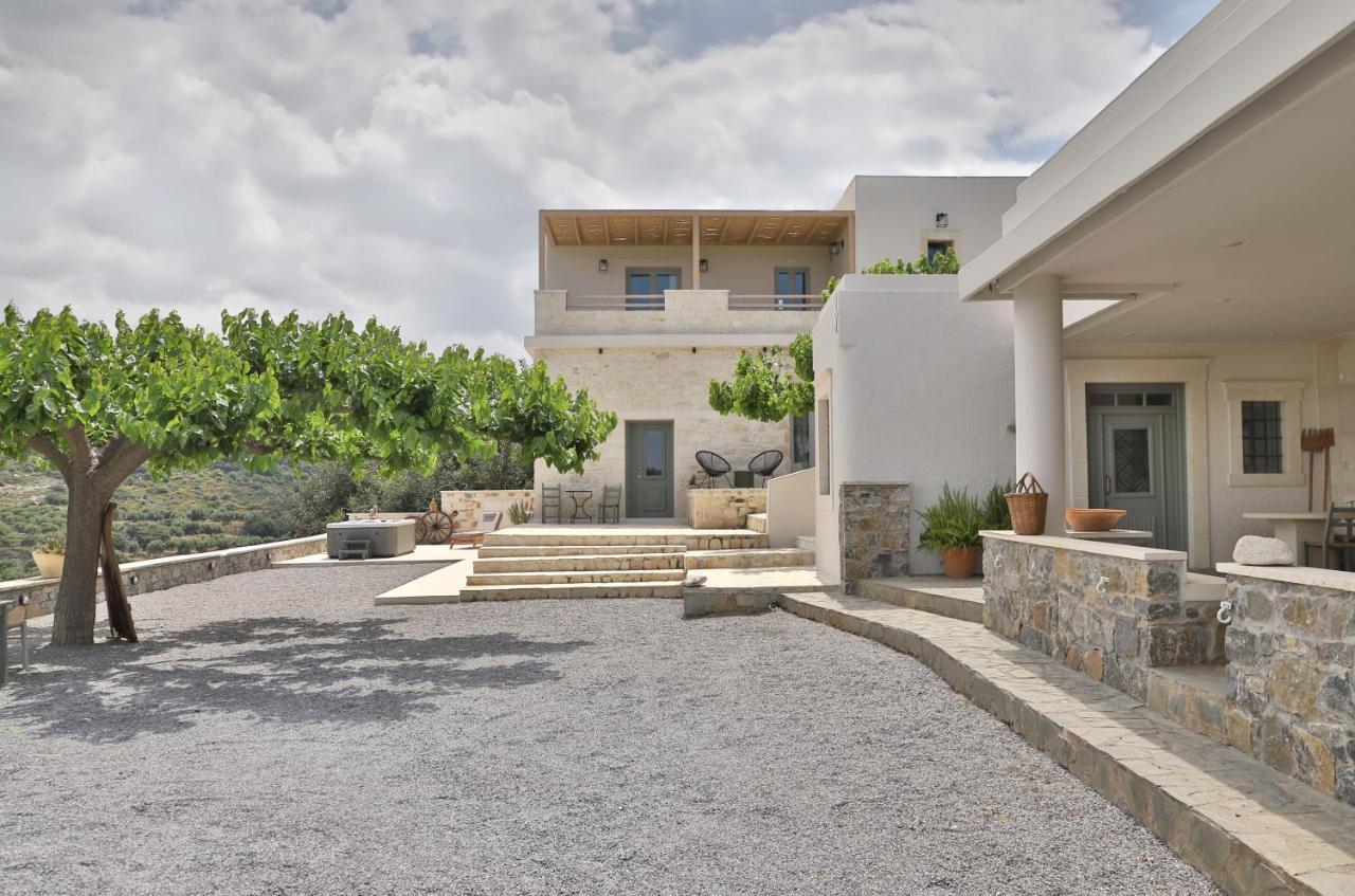 Amvikas Suites-Sitia Buitenkant foto
