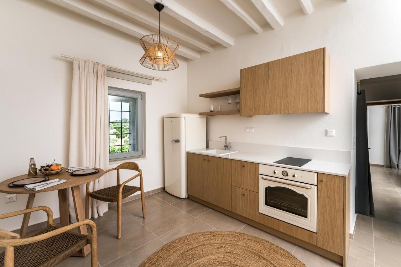 Amvikas Suites-Sitia Buitenkant foto