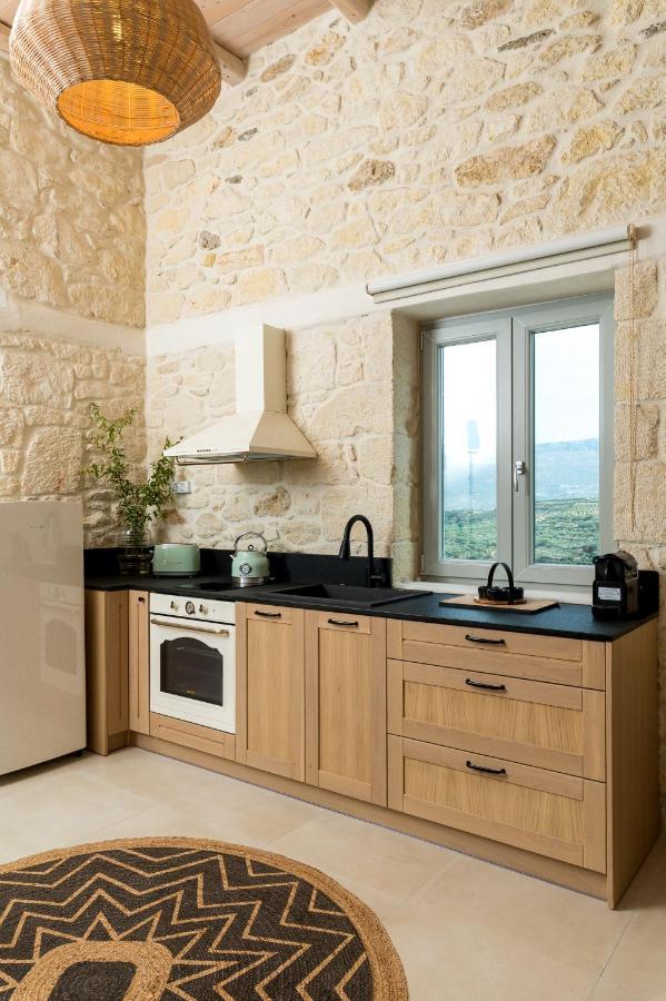 Amvikas Suites-Sitia Buitenkant foto