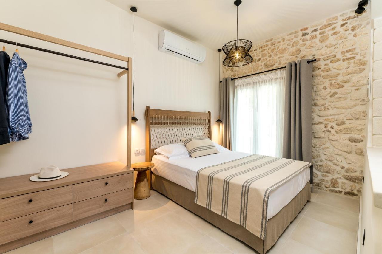 Amvikas Suites-Sitia Buitenkant foto