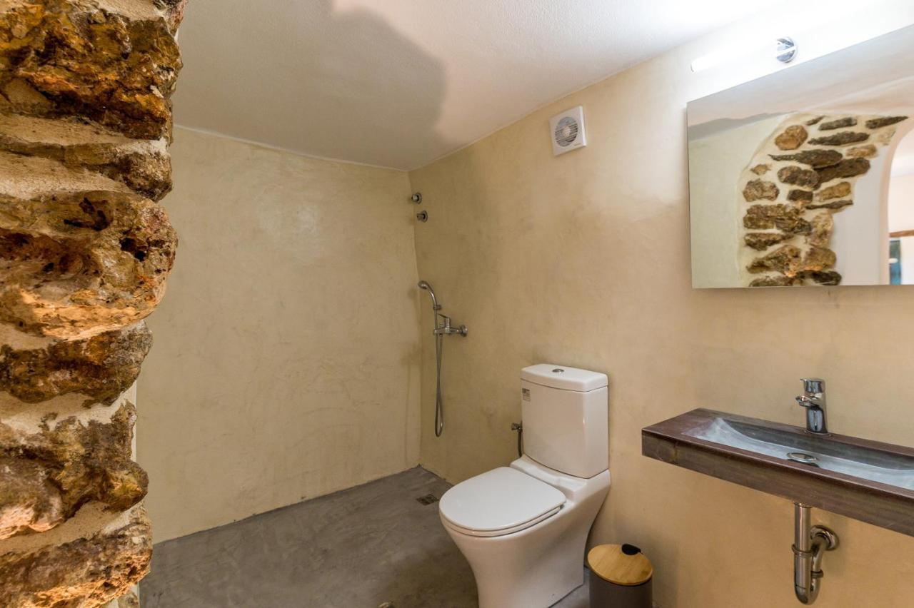Amvikas Suites-Sitia Buitenkant foto