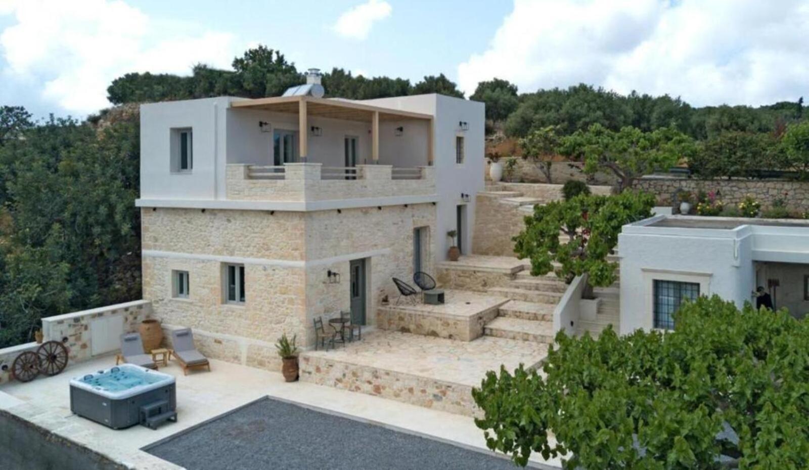 Amvikas Suites-Sitia Buitenkant foto